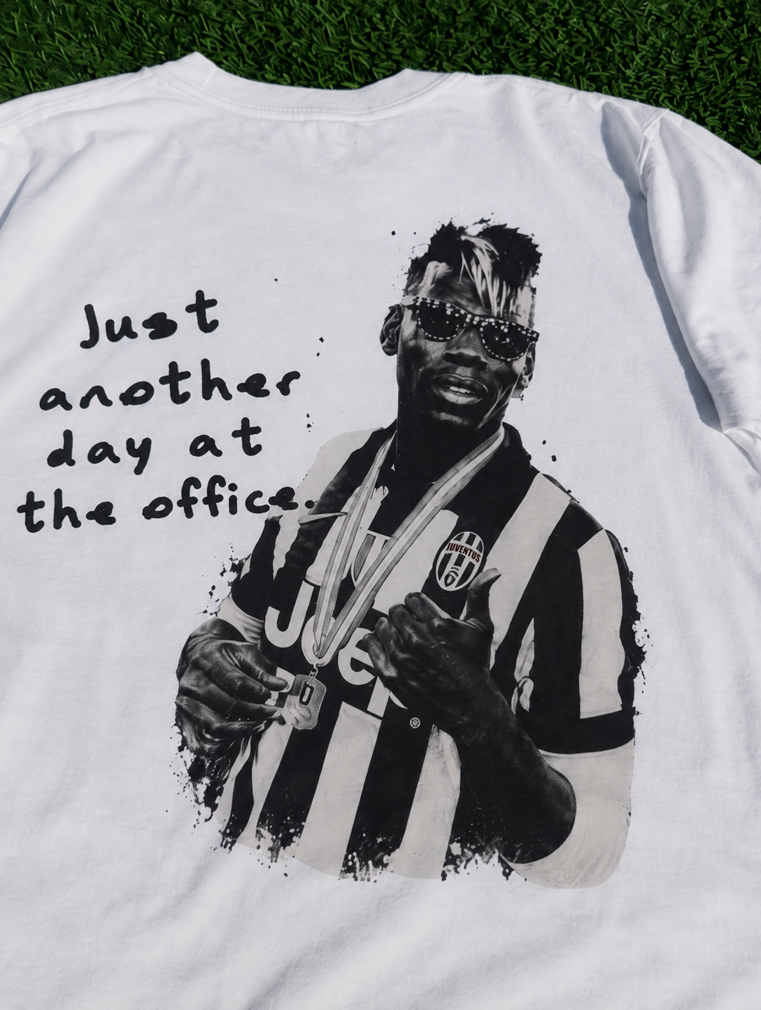 Close-up of the Pogba back print